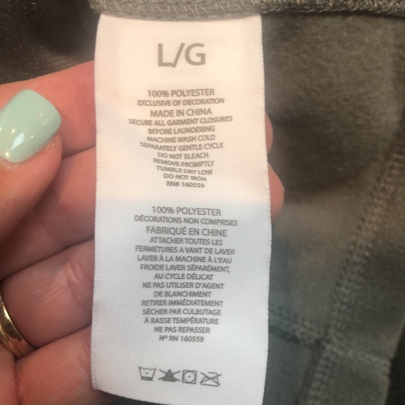 NWT!!!  NFL Patriots gray fleece vest! Size Large. - Picture 7 of 9